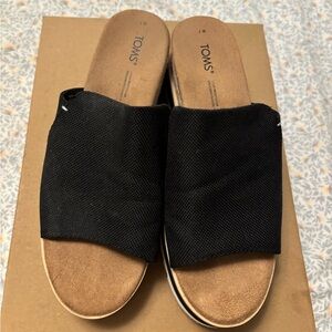 TOMS Diane Black Mules Size 7W